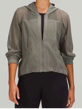 Lululemon Relaxed Fit Mesh Jacket SZ 6